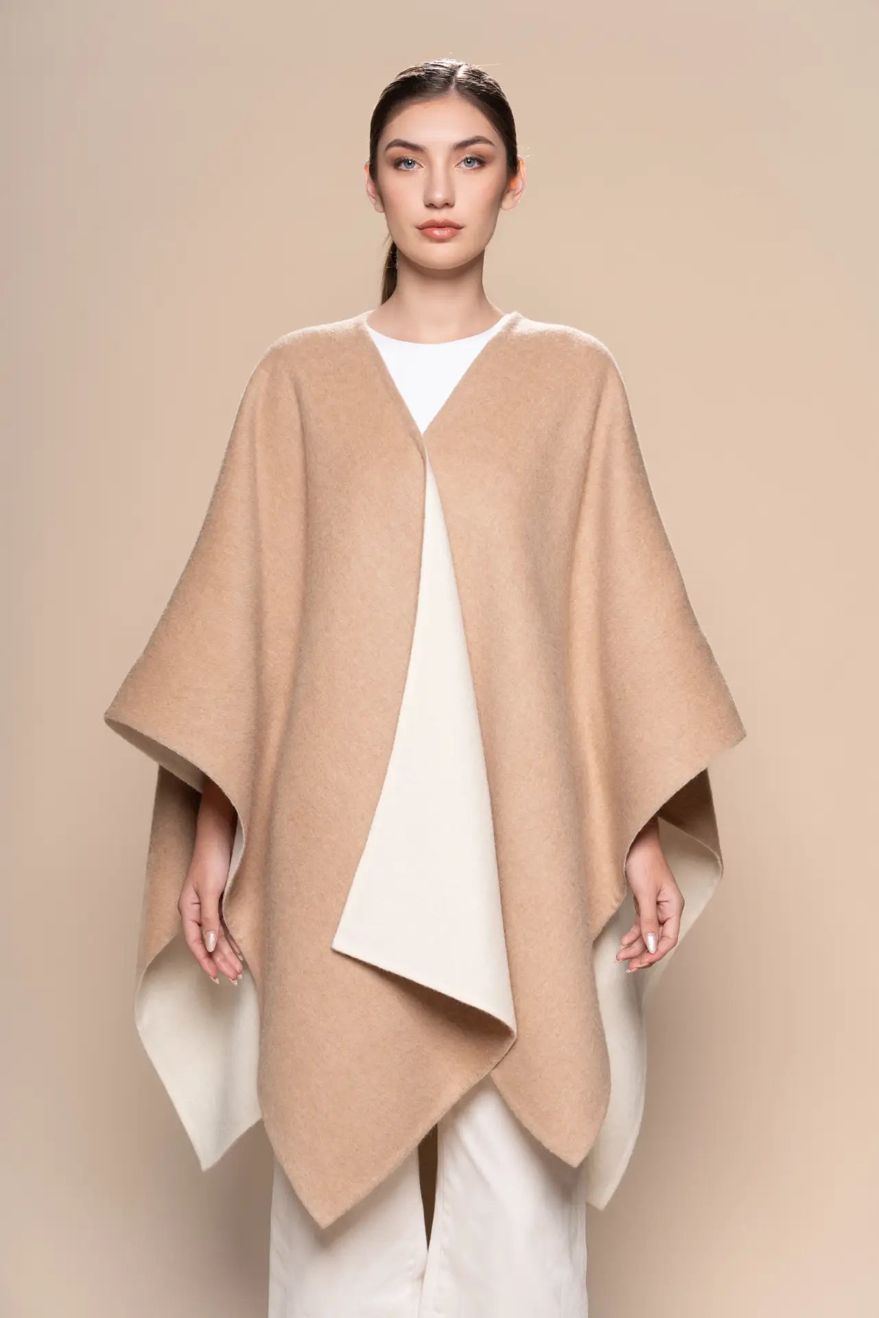 Reversible Cape