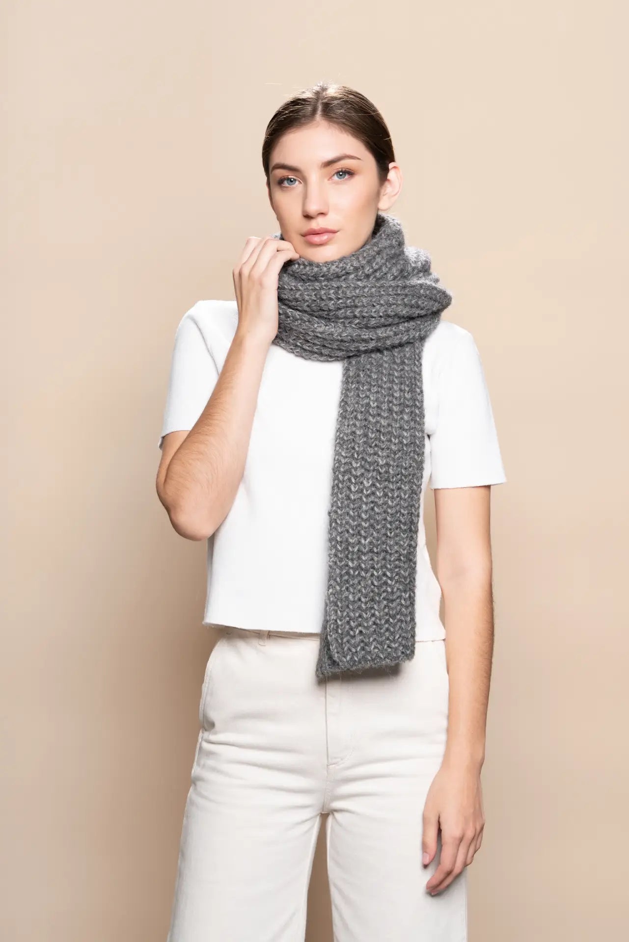 Chuncky Knitted Scarf - PAKAS