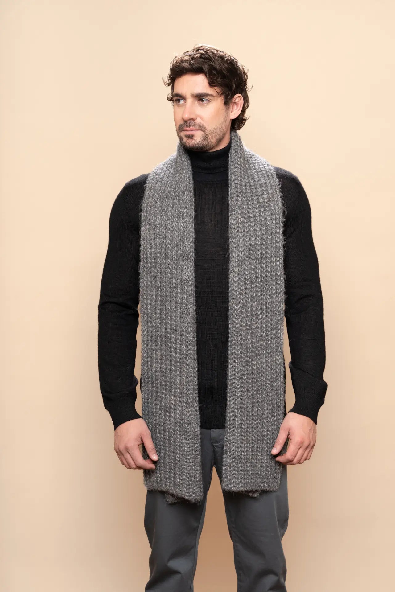 Chuncky Knitted Scarf - PAKAS