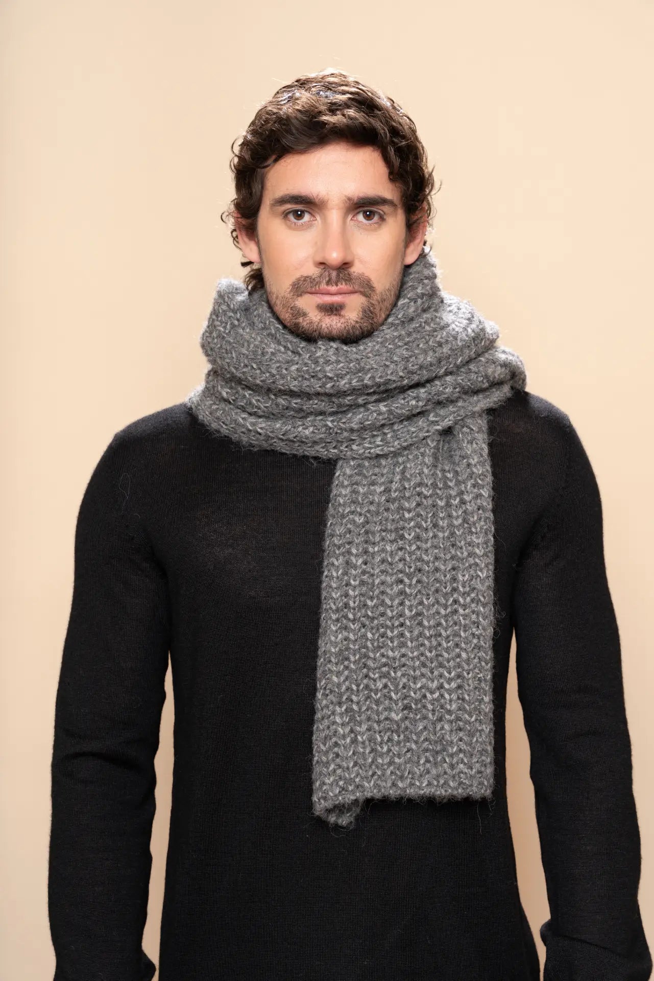 Chuncky Knitted Scarf - PAKAS