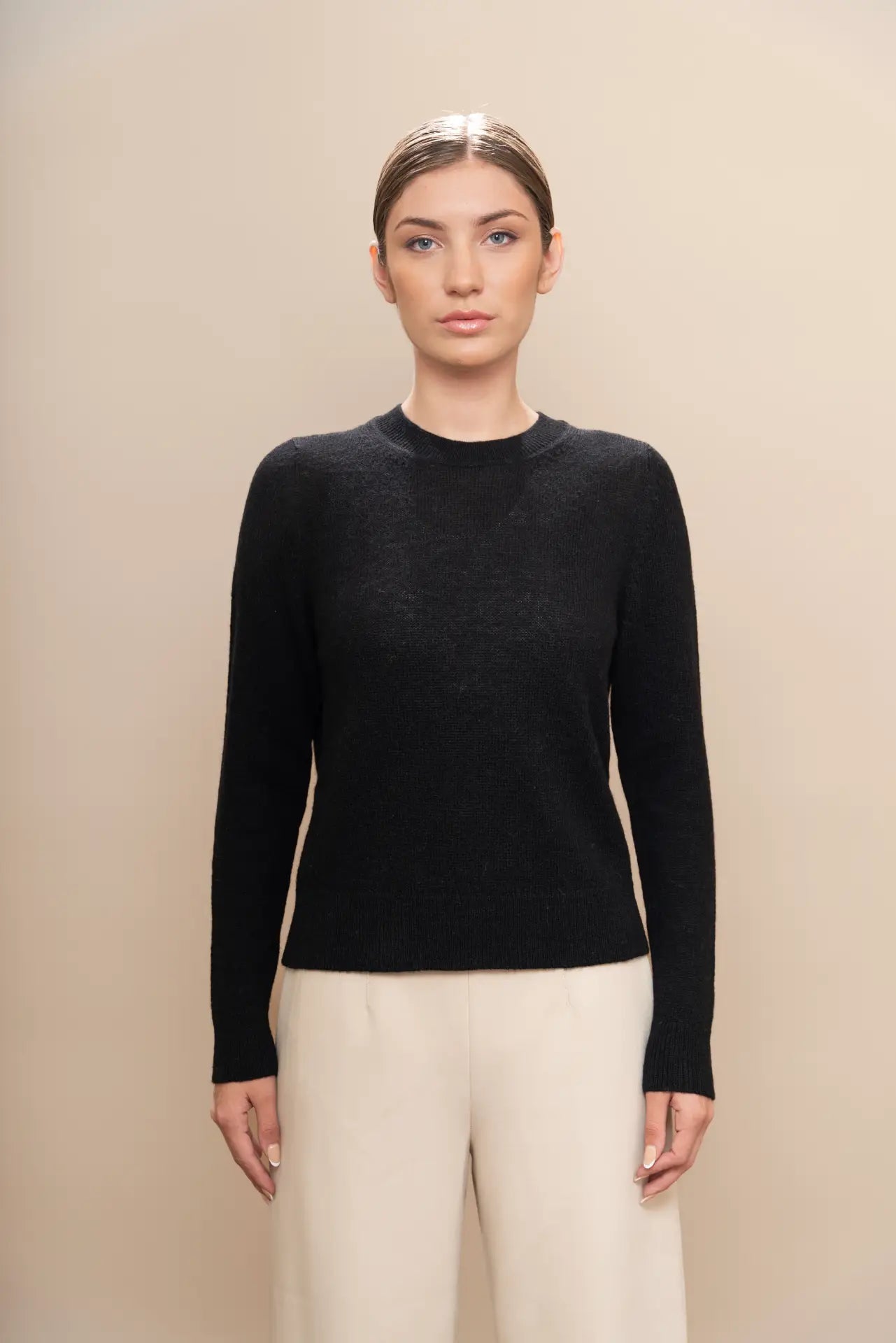 Classic Sweater - PAKAS