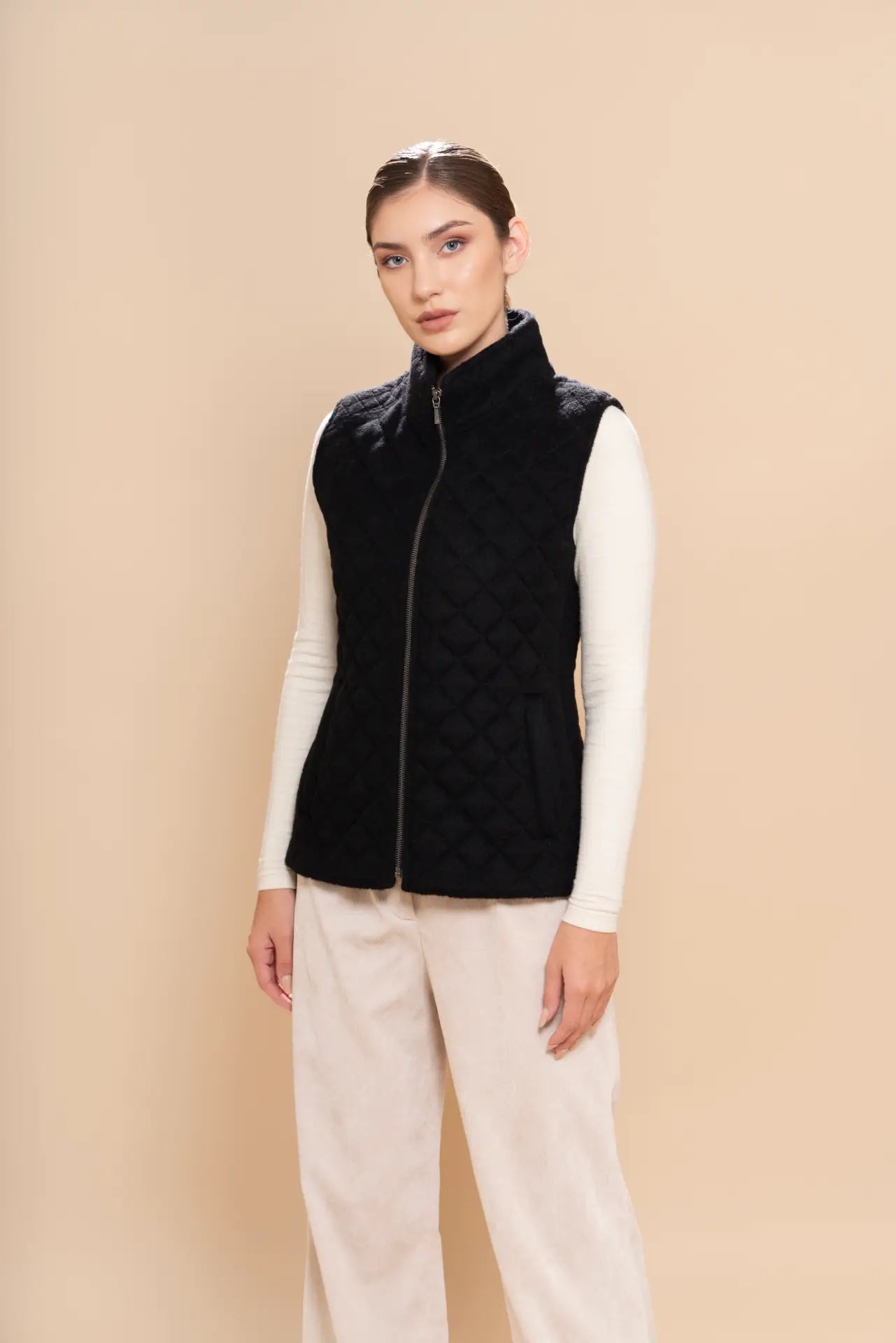Women's Quilted Vest - PAKAS